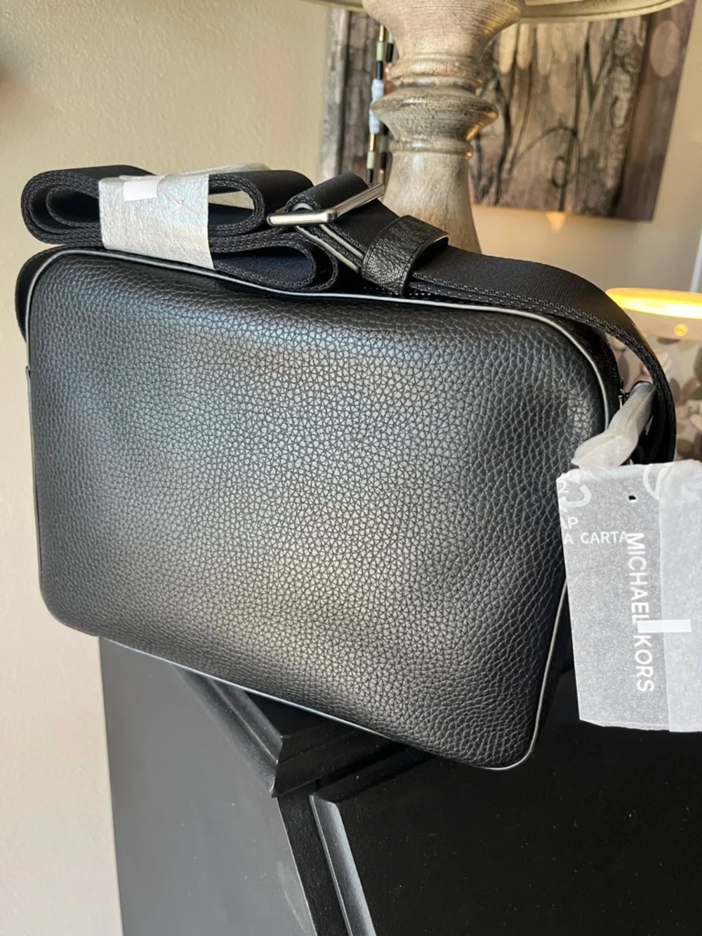 Michael Kors NWT Black Pebbled Leather Messenger Crossbody Camera Bag
